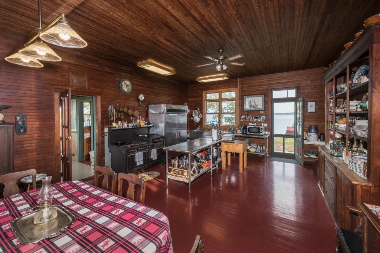 Whiskey River Cottages Formerly Seaway Slips Clayton Exteriér fotografie