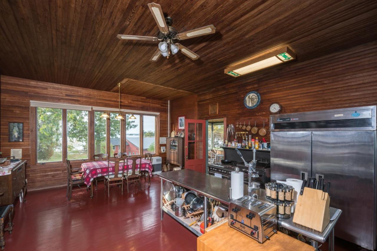 Whiskey River Cottages Formerly Seaway Slips Clayton Exteriér fotografie