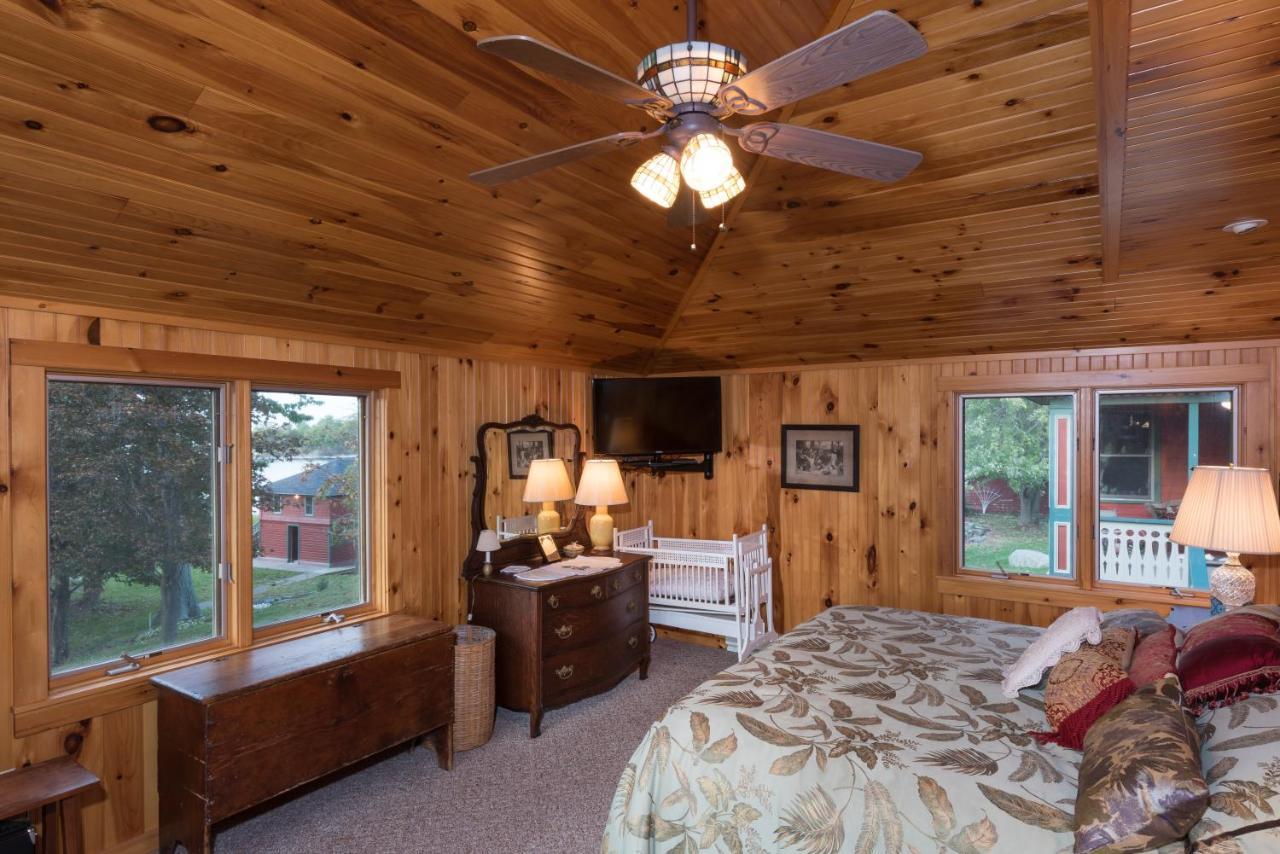 Whiskey River Cottages Formerly Seaway Slips Clayton Exteriér fotografie
